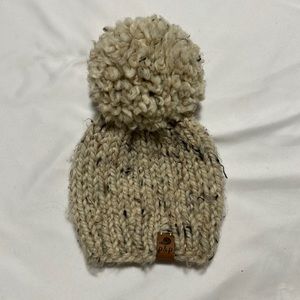 Pine & Poppy hat with jumbo pom. Size newborn.